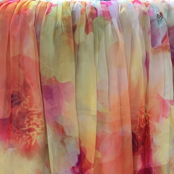 LIZ CLAIBORNE BEAUTIFUL flowy skirt - Picture 5 of 8